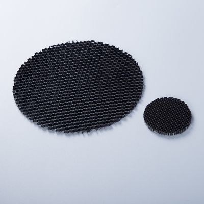 ব্যাসার্ধ 50 মিমি কালো অ্যালুমিনিয়াম মধুচক্র Louver জন্য LED এন্টি গ্লেয়ার