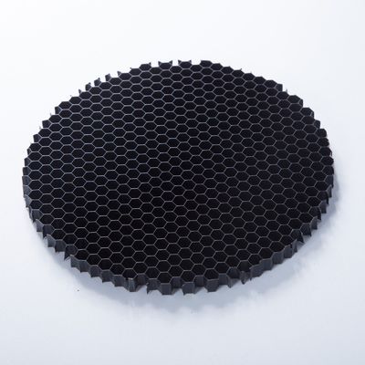 ব্যাসার্ধ 50 মিমি কালো অ্যালুমিনিয়াম মধুচক্র Louver জন্য LED এন্টি গ্লেয়ার