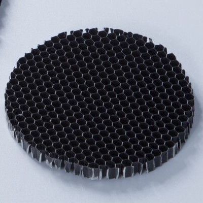 ব্যাসার্ধ 50 মিমি কালো অ্যালুমিনিয়াম মধুচক্র Louver জন্য LED এন্টি গ্লেয়ার