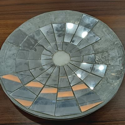 হালকা ও উচ্চ-শক্তিযুক্ত অ্যালুমিনিয়াম মধুচক্র প্যানেল সৌর প্যানেলগুলিতে ব্যবহৃত হয়