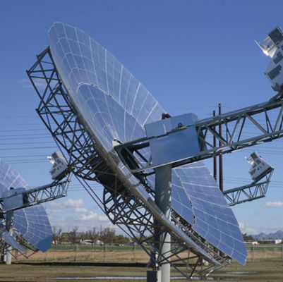 হালকা ও উচ্চ-শক্তিযুক্ত অ্যালুমিনিয়াম মধুচক্র প্যানেল সৌর প্যানেলগুলিতে ব্যবহৃত হয়